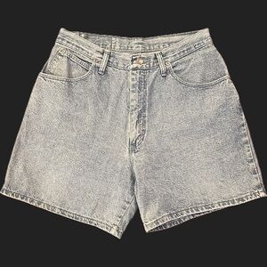 ✦ Vintage Wrangler High Waisted Jean Shorts ✦